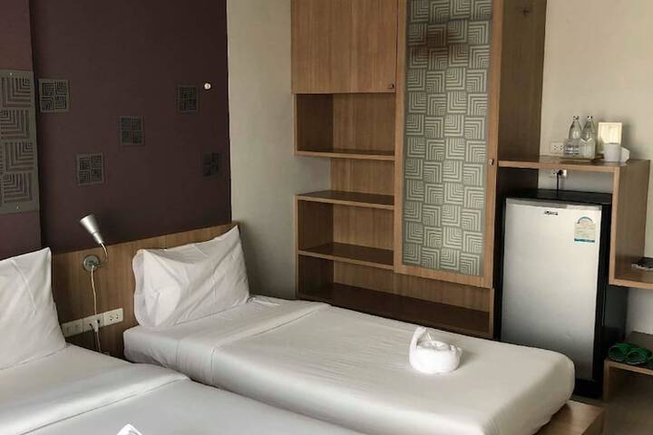 Room 12 of 26