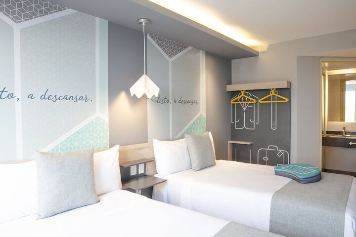 Room 11 of 63