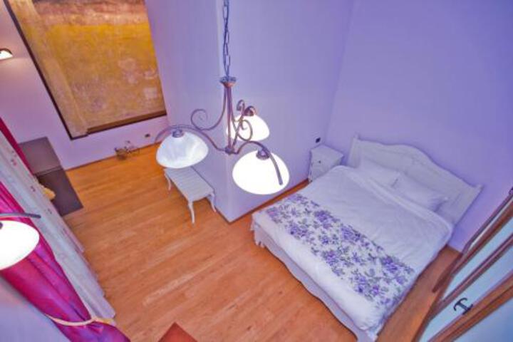 Room 5 of 5