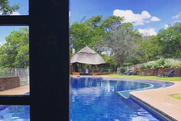 Pool 12 of 24