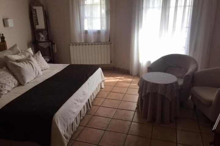 Room 17 of 25