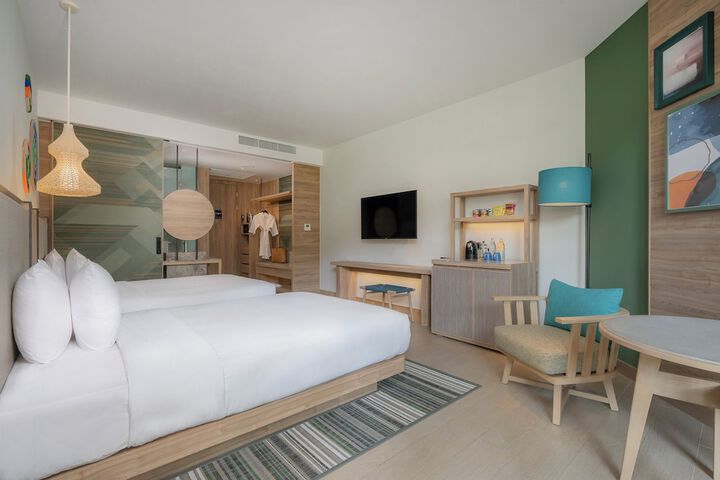 Room 51 of 205
