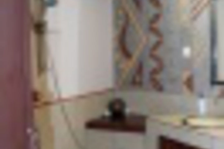 Room 172 of 792