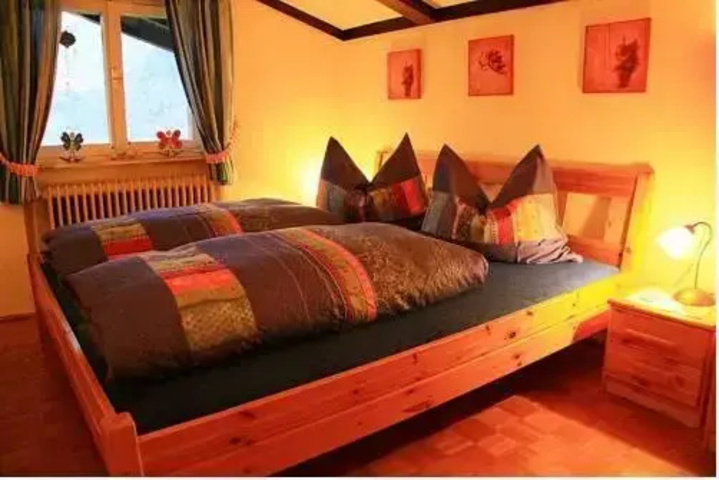 Room 3 of 9