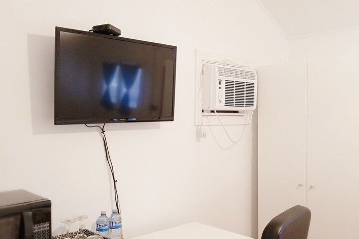 Room 48 of 163
