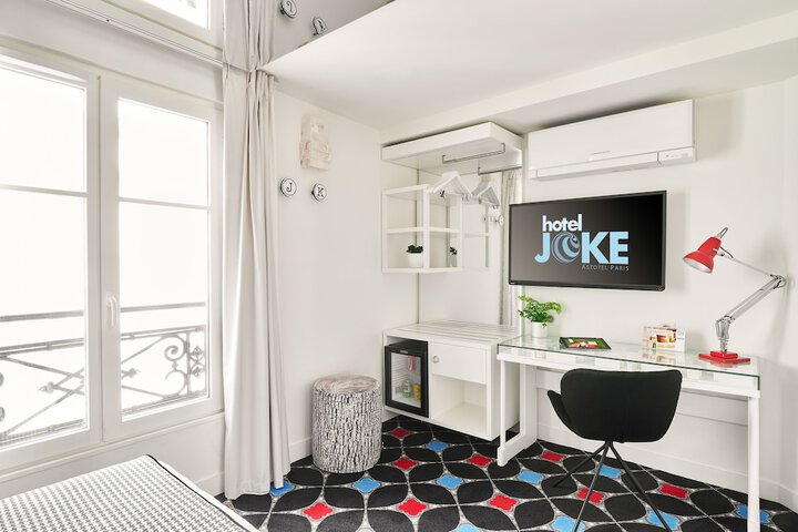 Room 40 sur 60