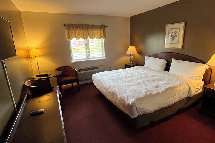 Room 5 of 20