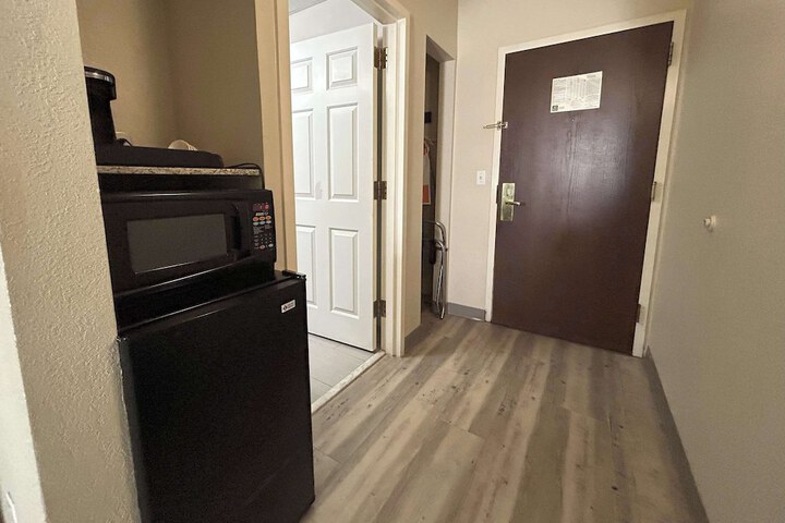 2 Double Beds (8 of 9)