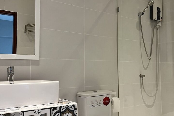 Room 12 of 17