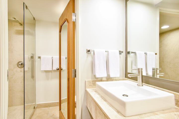 Clean Restrooms