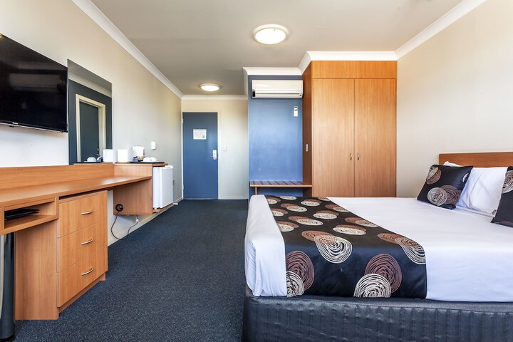 Room 7 of 34