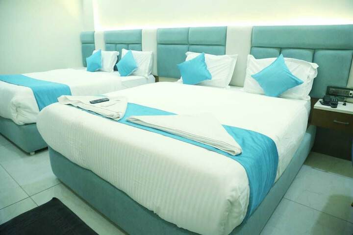 Room 8 of 20