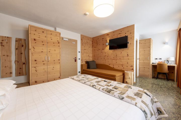 Room 19 of 49