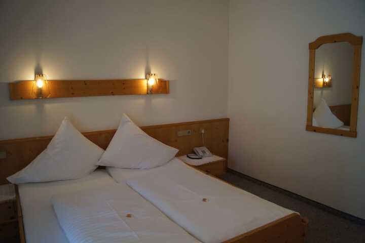 Room 20 of 82