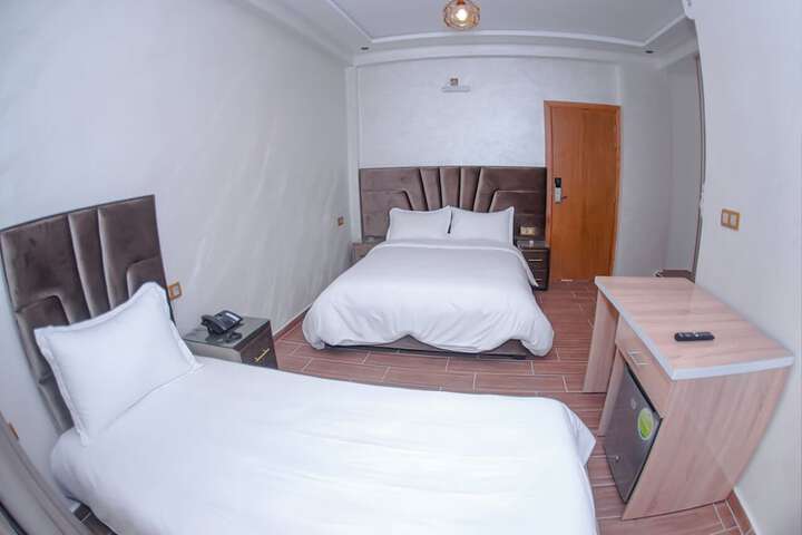 Room 10 of 20