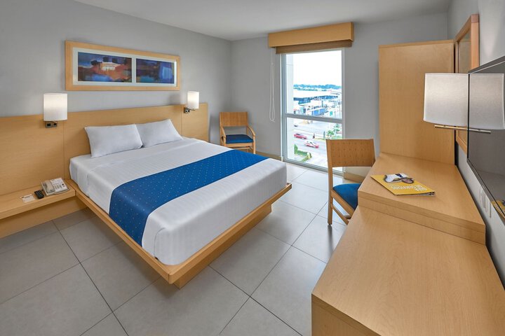 Room 19 of 49
