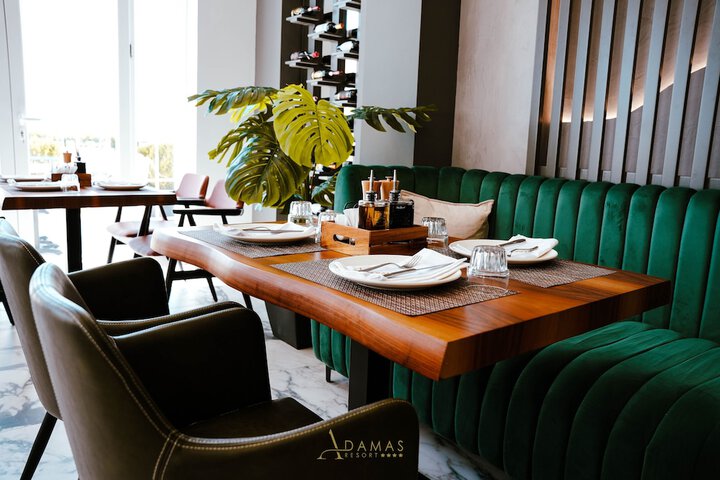 Dining 98 of 148