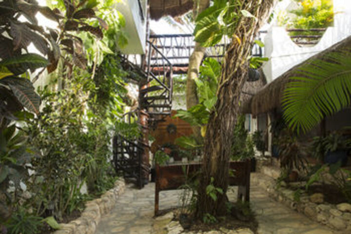 Hotel Exterior 29 of 110