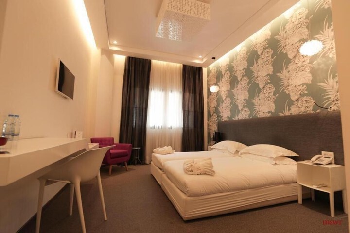Room 4 of 23