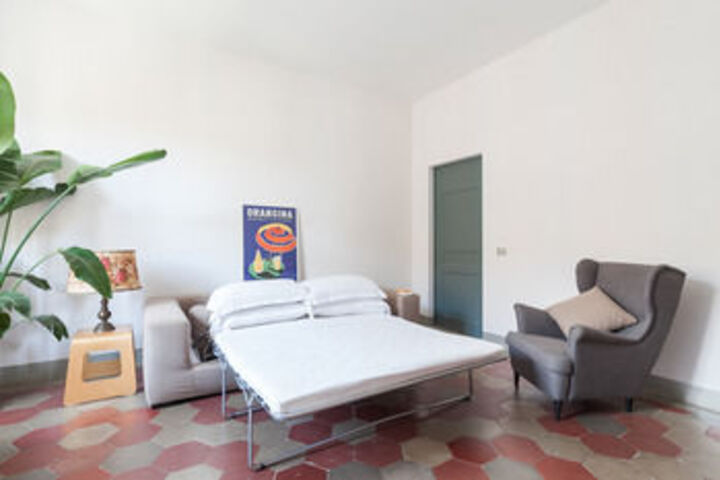 Room 10 of 30
