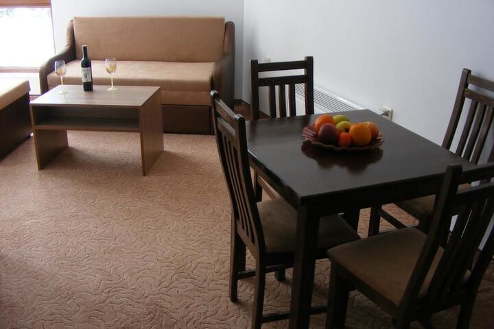 Room 7 of 23