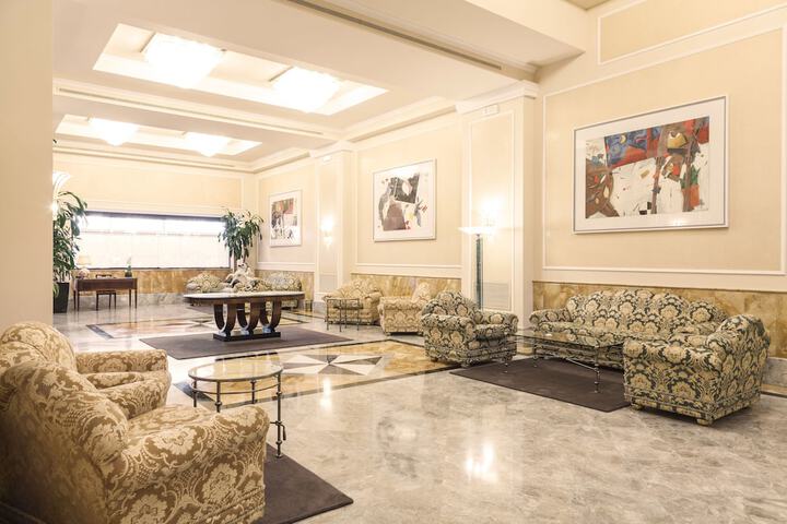 Lobby Photo