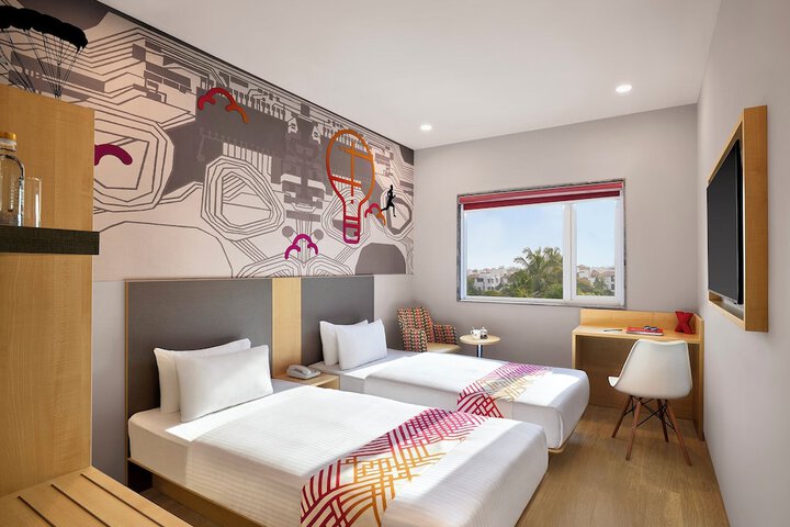 Room 19 of 54