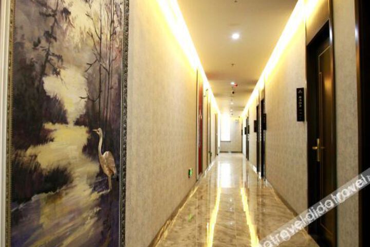 Hotel Interior 10 of 20
