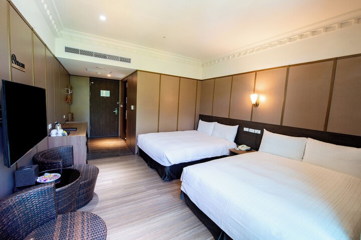 Room 21 of 120