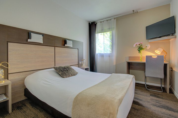 Room 9 of 54