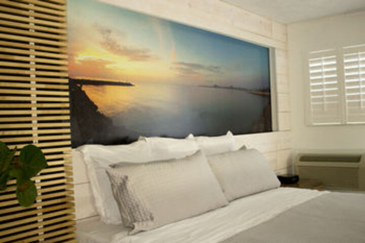 Room 47 of 82