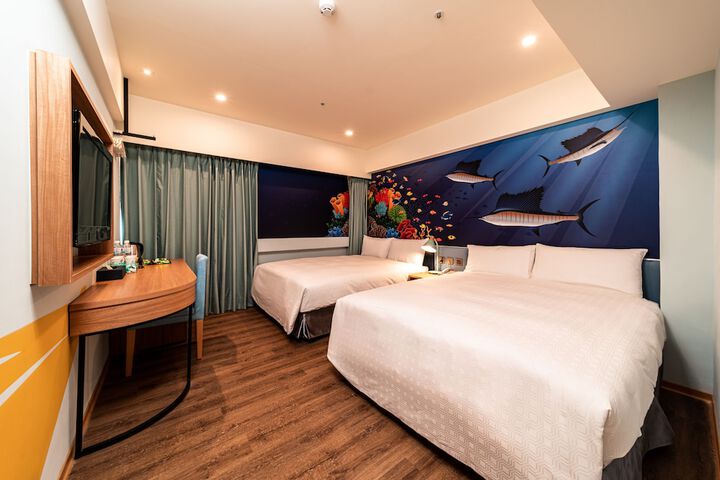 Room 17 of 51