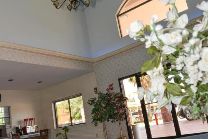 Hotel Interior 4 of 16