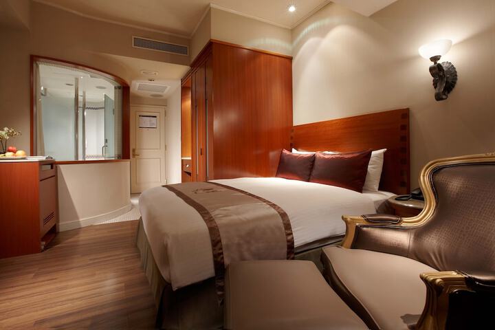 Room 19 of 55