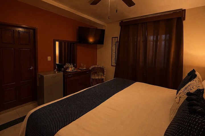 Room 7 of 49