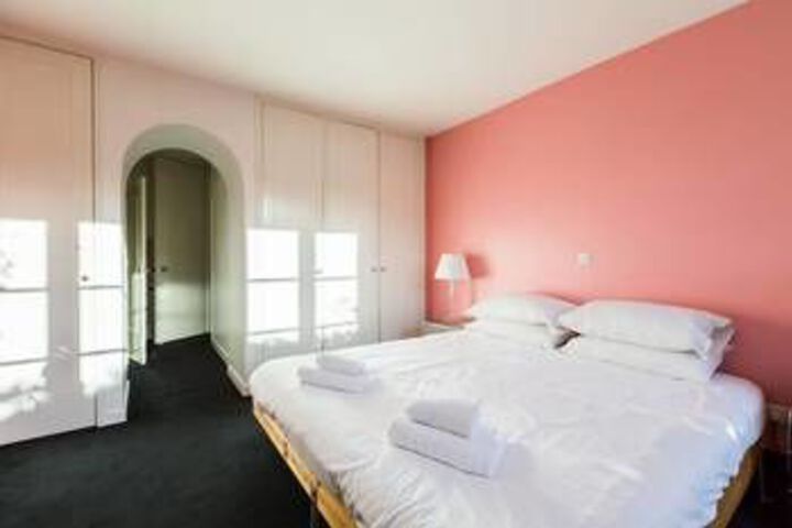 Room 5 of 23