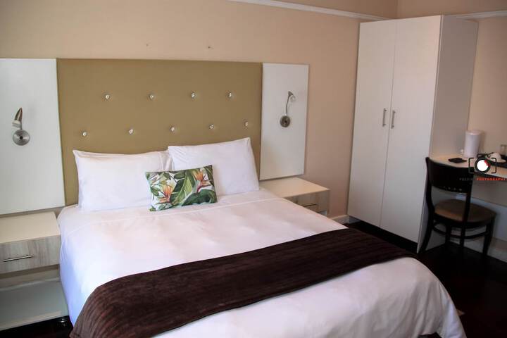 Room 6 of 31