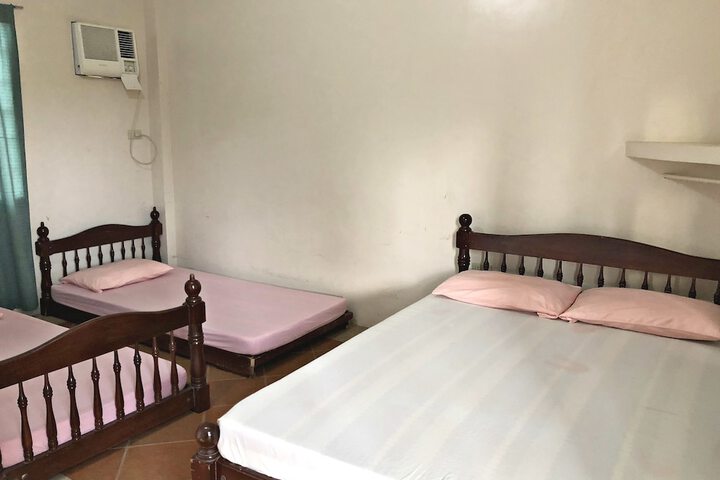 Room 4 of 44