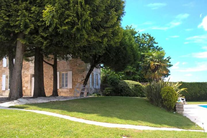 Photo 18