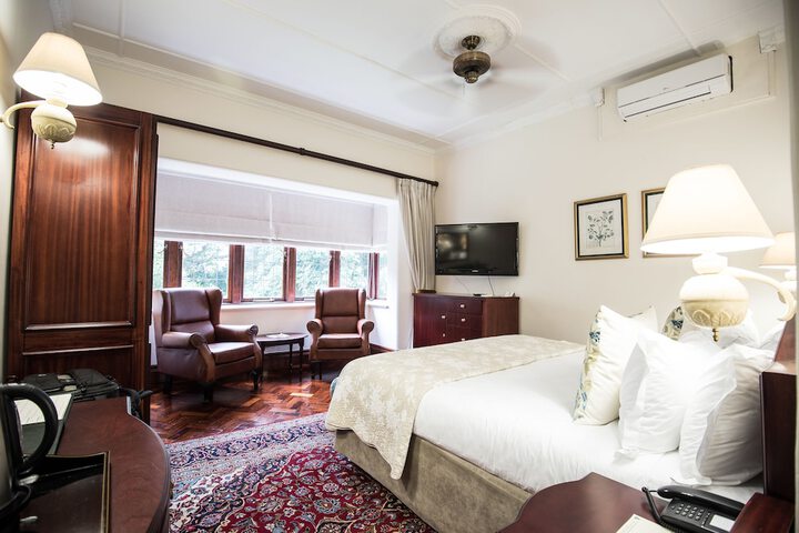 Room 8 of 167