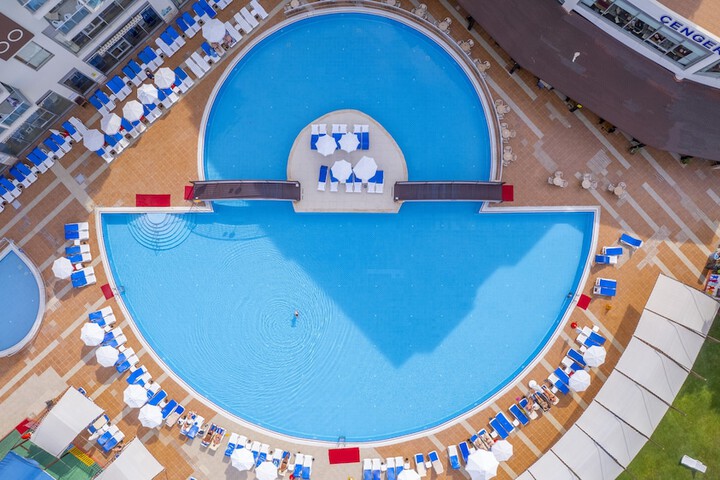 Pool 43 of 172