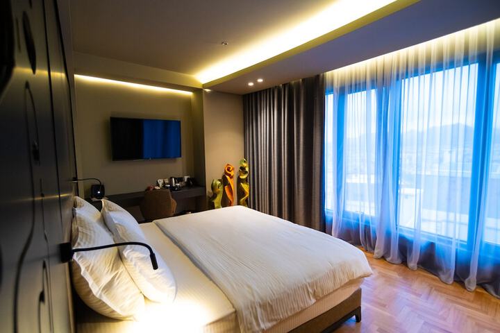 Room 46 of 163