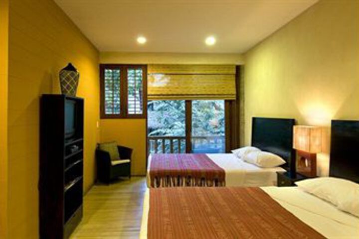 Room 8 of 28