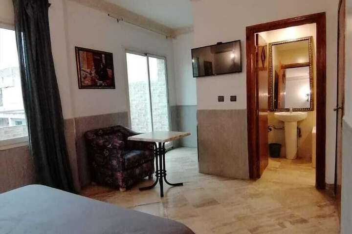 Room 9 of 19