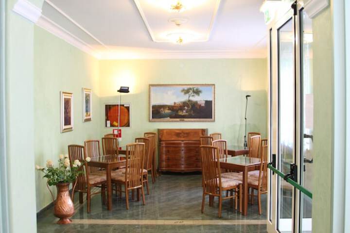Hotel Interior 4 of 37