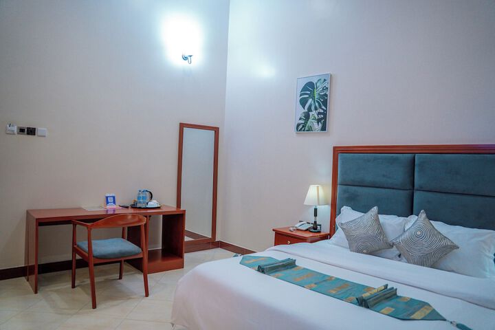 Room 16 of 63