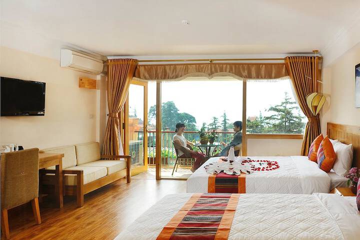 Room 4 of 65