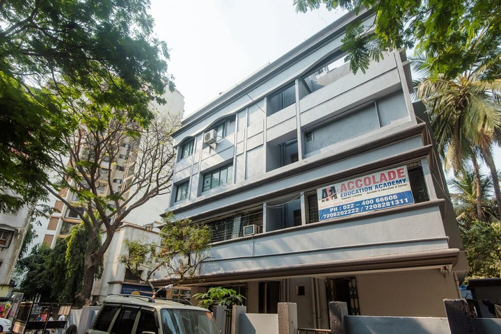 OYO 11879 ASHU BINI HOSPITALITY PVT LTD-