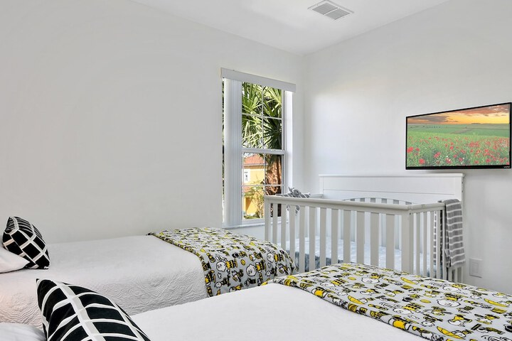 Room 50 of 79