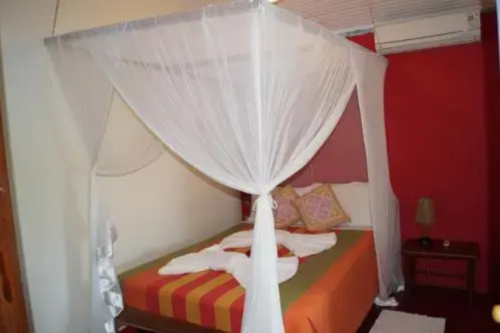 Room 3 of 13